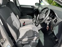 VOLKSWAGEN GOLF SV