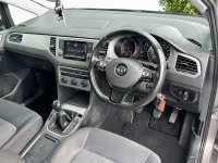 VOLKSWAGEN GOLF SV