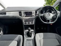 VOLKSWAGEN GOLF SV