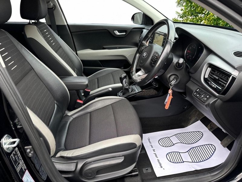 KIA STONIC