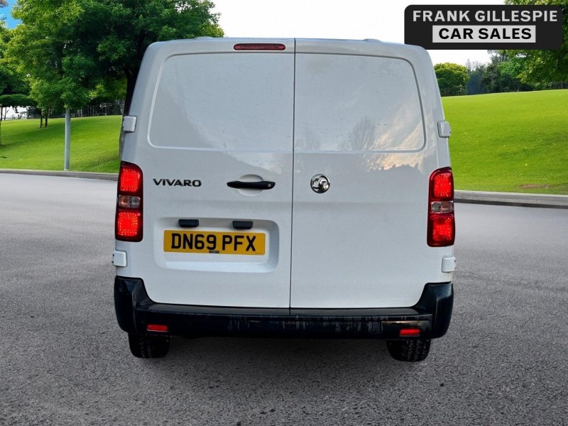 VAUXHALL VIVARO