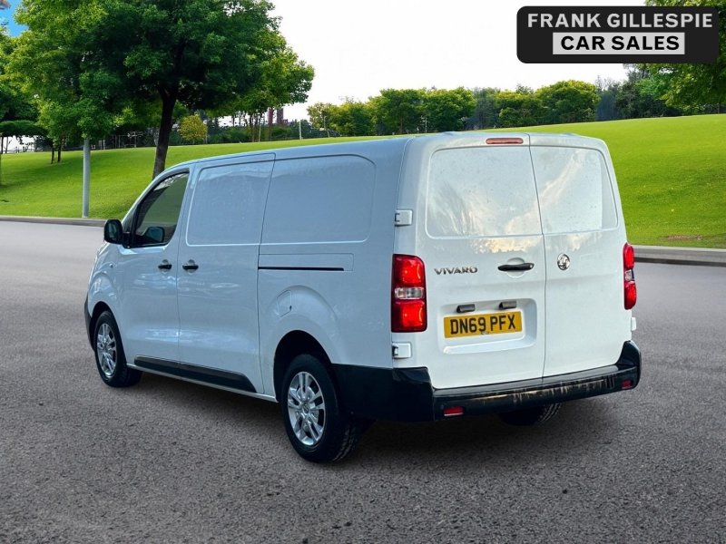 VAUXHALL VIVARO