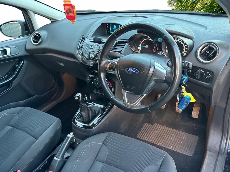 FORD FIESTA