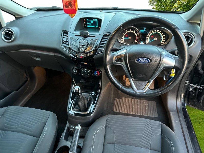 FORD FIESTA
