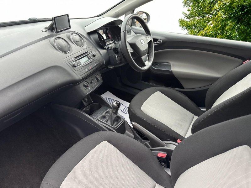 SEAT IBIZA