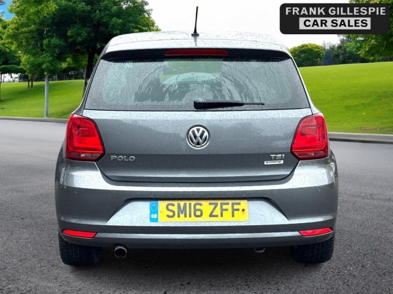 VOLKSWAGEN POLO