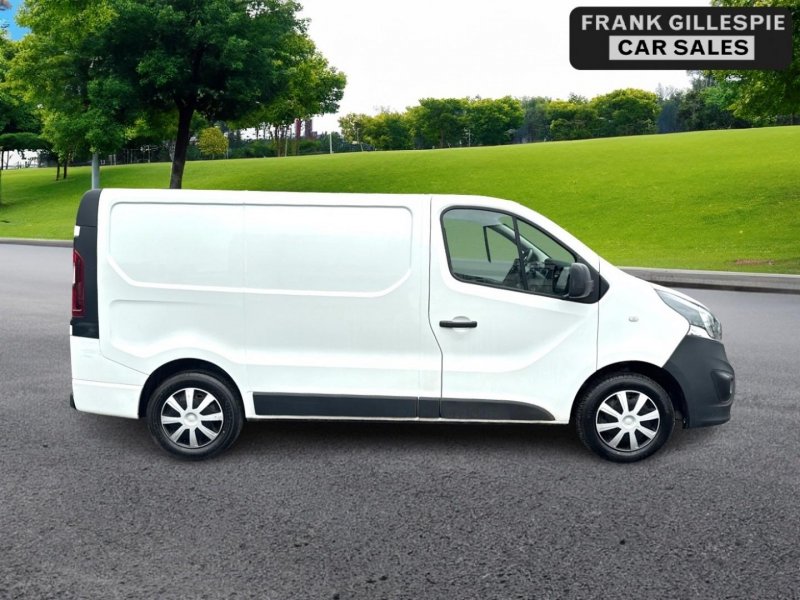 VAUXHALL VIVARO