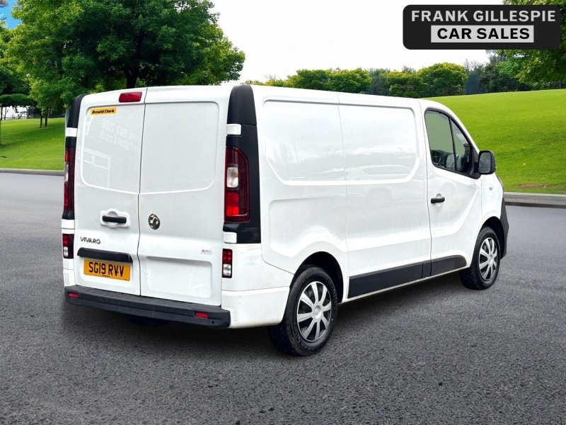 VAUXHALL VIVARO