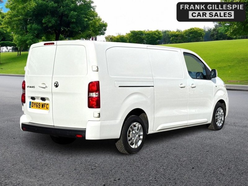 VAUXHALL VIVARO