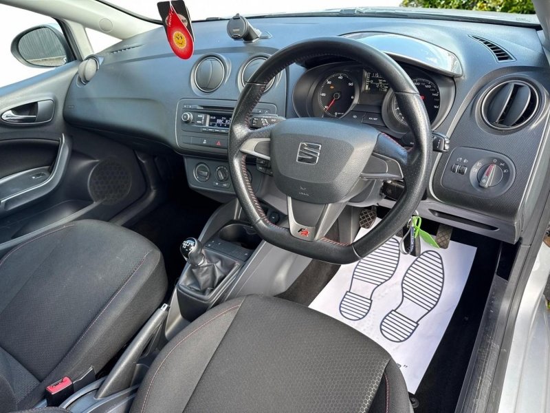 SEAT IBIZA