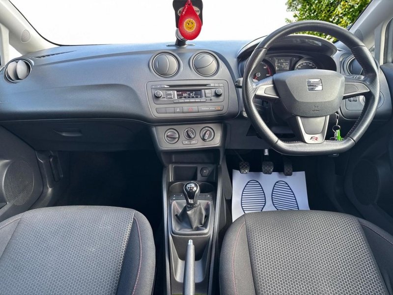 SEAT IBIZA