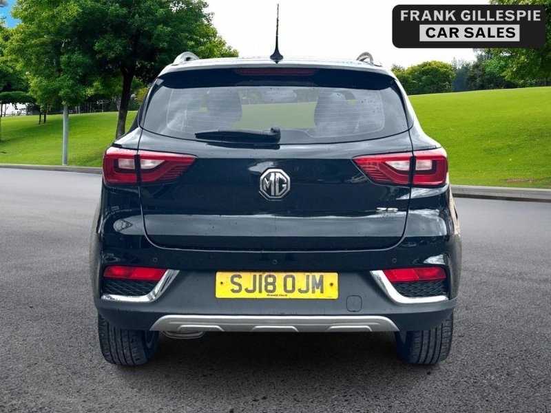 MG ZS