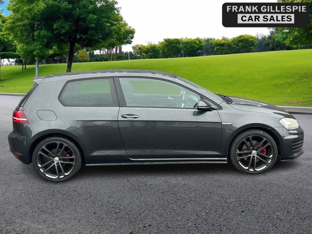 2013 Volkswagen GOLF